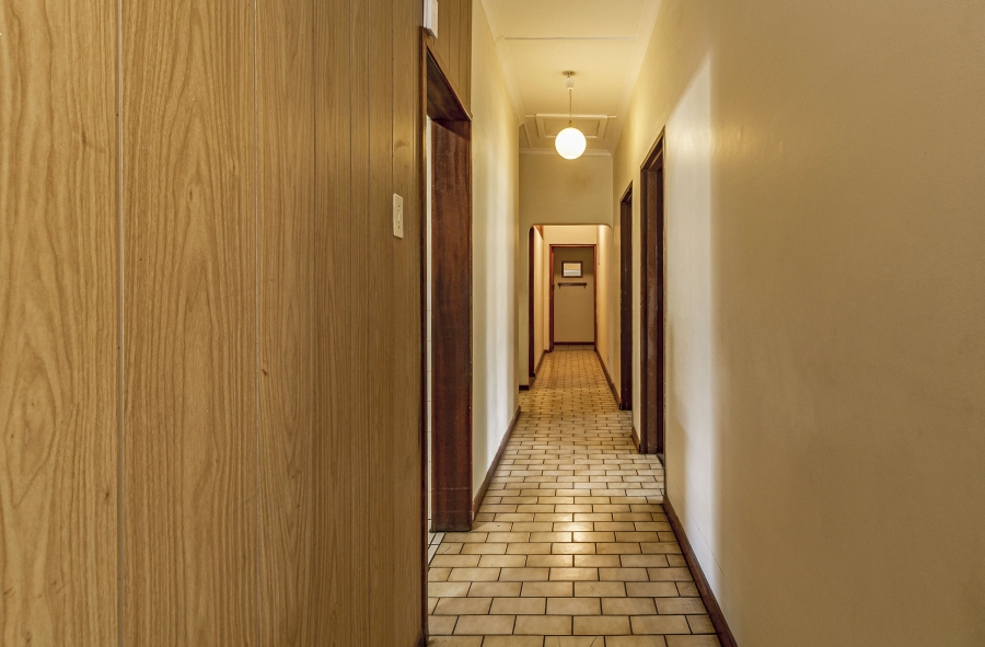 5 Bedroom Property for Sale in Lochnerhof Western Cape